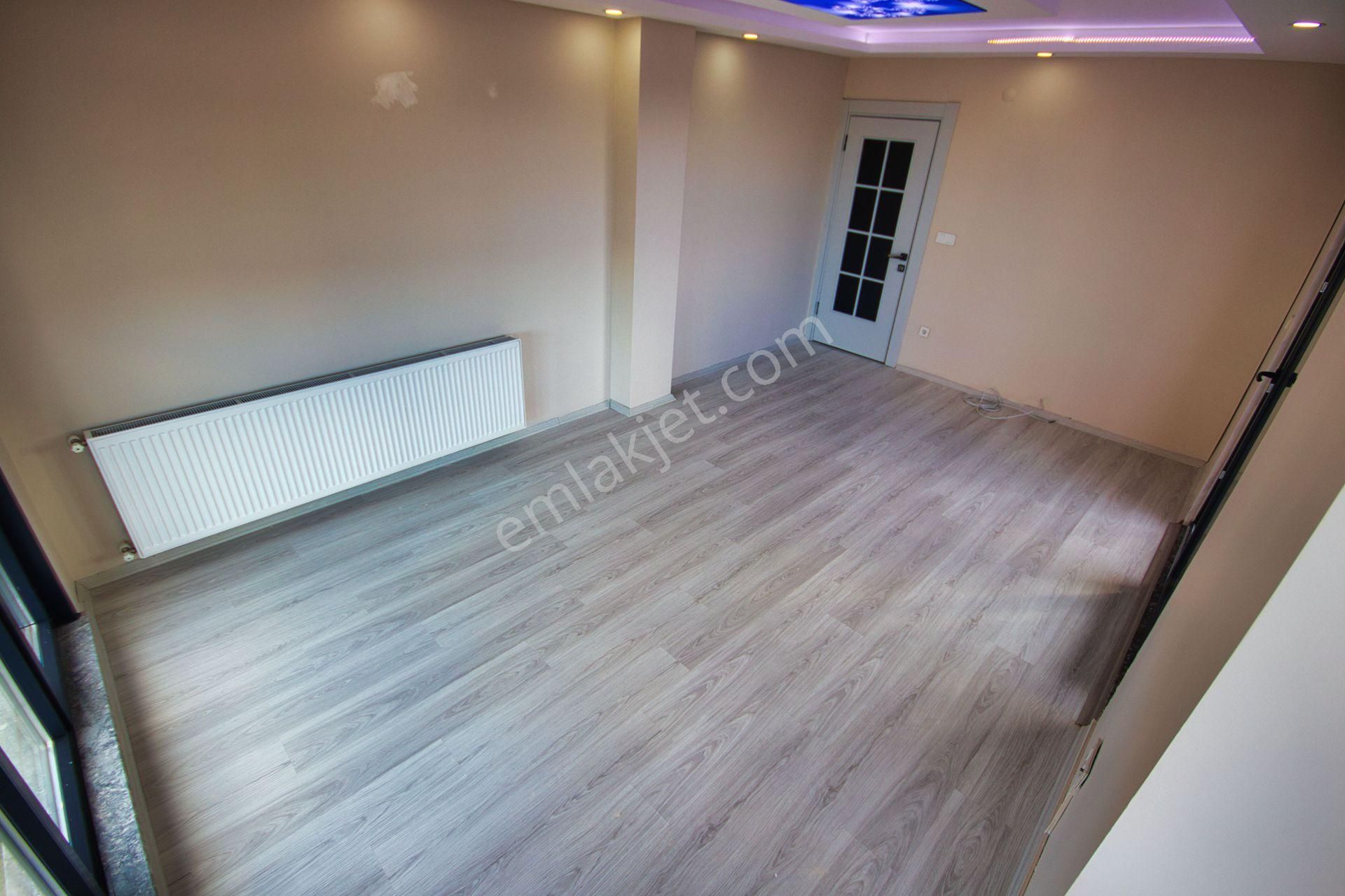 🔴🔴aktif'ten Akçay'da Merkezi Konumda 9 Yaşında Ön Cephe Asansörlü Geniş Ayrı Mutfaklı 3+1 Daire - Görsel 4