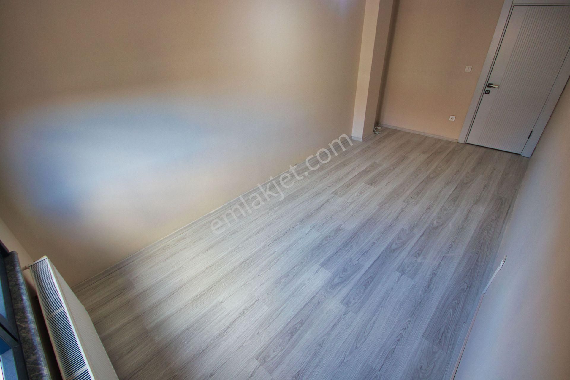 🔴🔴aktif'ten Akçay'da Merkezi Konumda 9 Yaşında Ön Cephe Asansörlü Geniş Ayrı Mutfaklı 3+1 Daire - Görsel 23