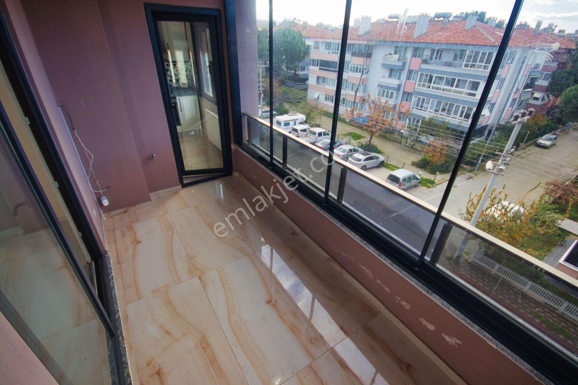 🔴🔴aktif'ten Akçay'da Merkezi Konumda 9 Yaşında Ön Cephe Asansörlü Geniş Ayrı Mutfaklı 3+1 Daire - Görsel 5