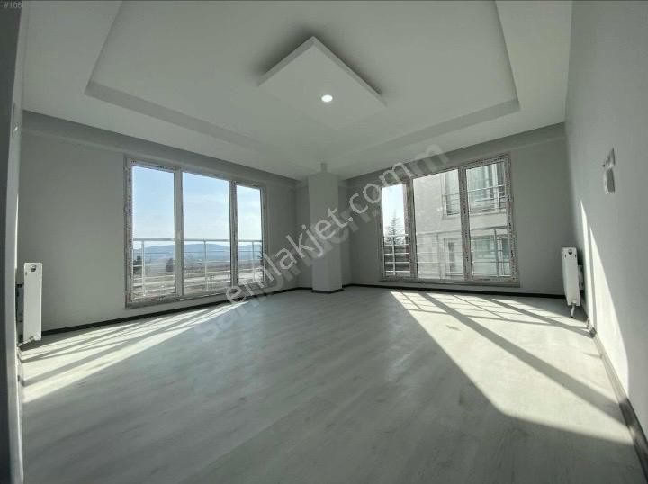 Conker Sitesinte Ön Cepheli Geniş Daire - Görsel 8