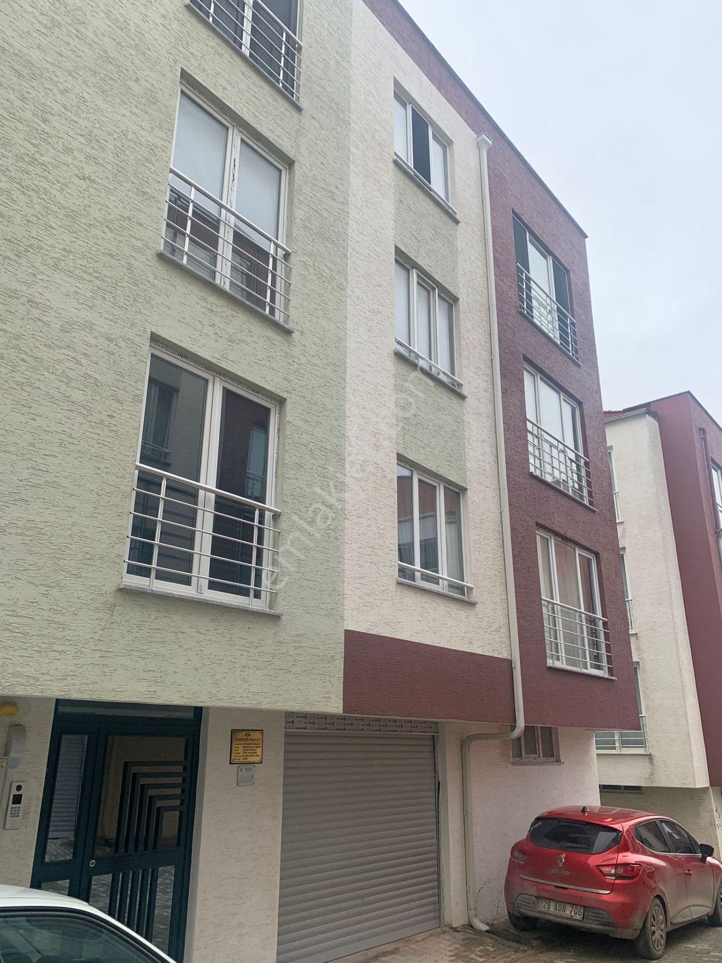 Conker Sitesinte Ön Cepheli Geniş Daire - Görsel 33