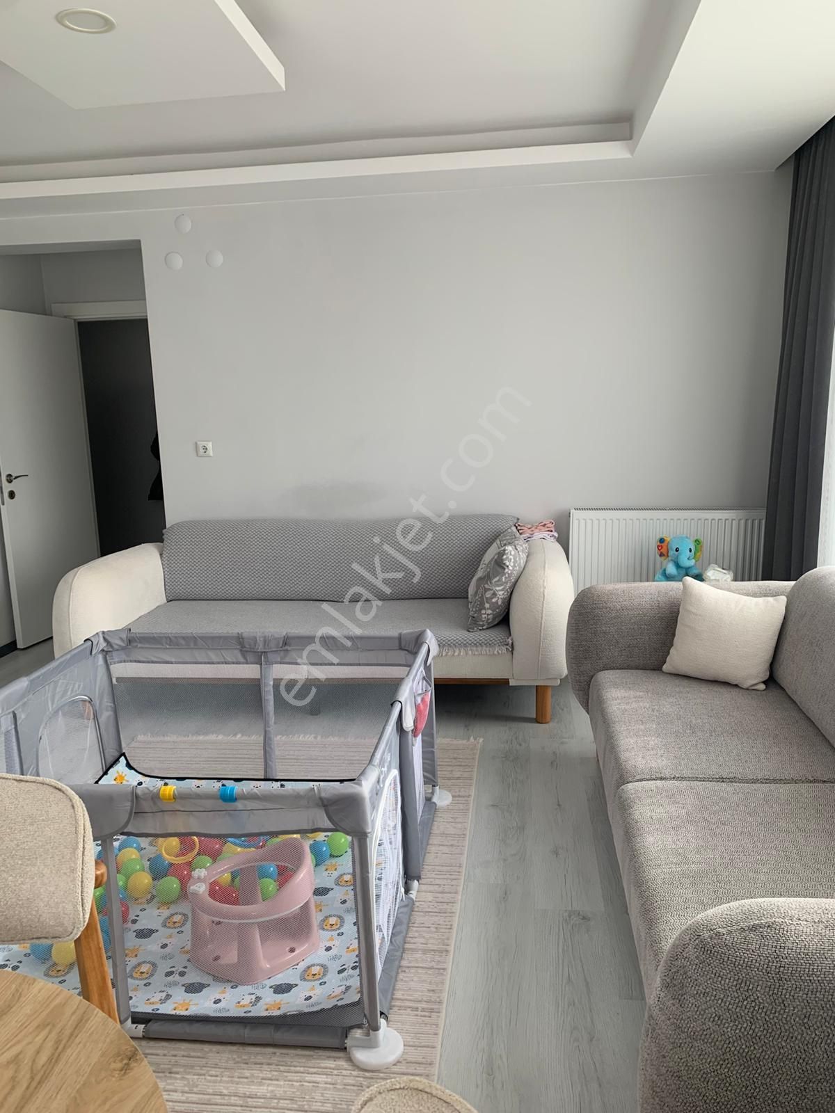 Conker Sitesinte Ön Cepheli Geniş Daire - Görsel 9