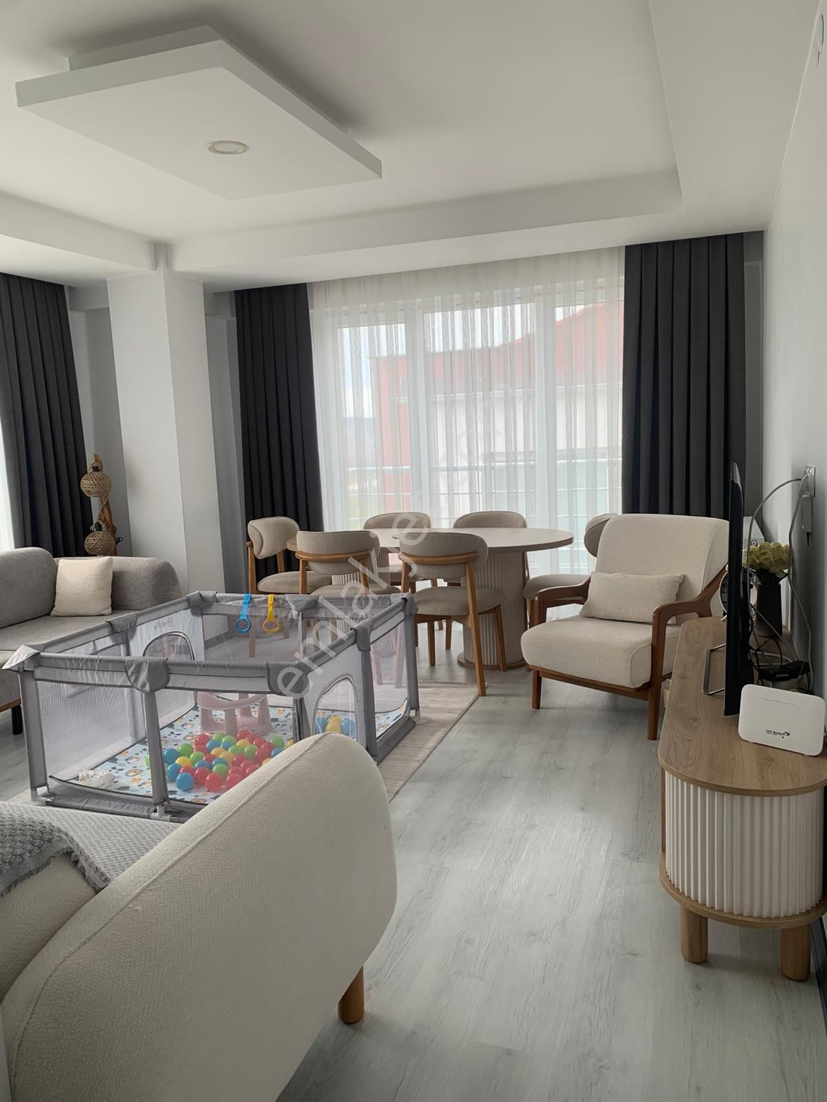 Conker Sitesinte Ön Cepheli Geniş Daire - Görsel 7