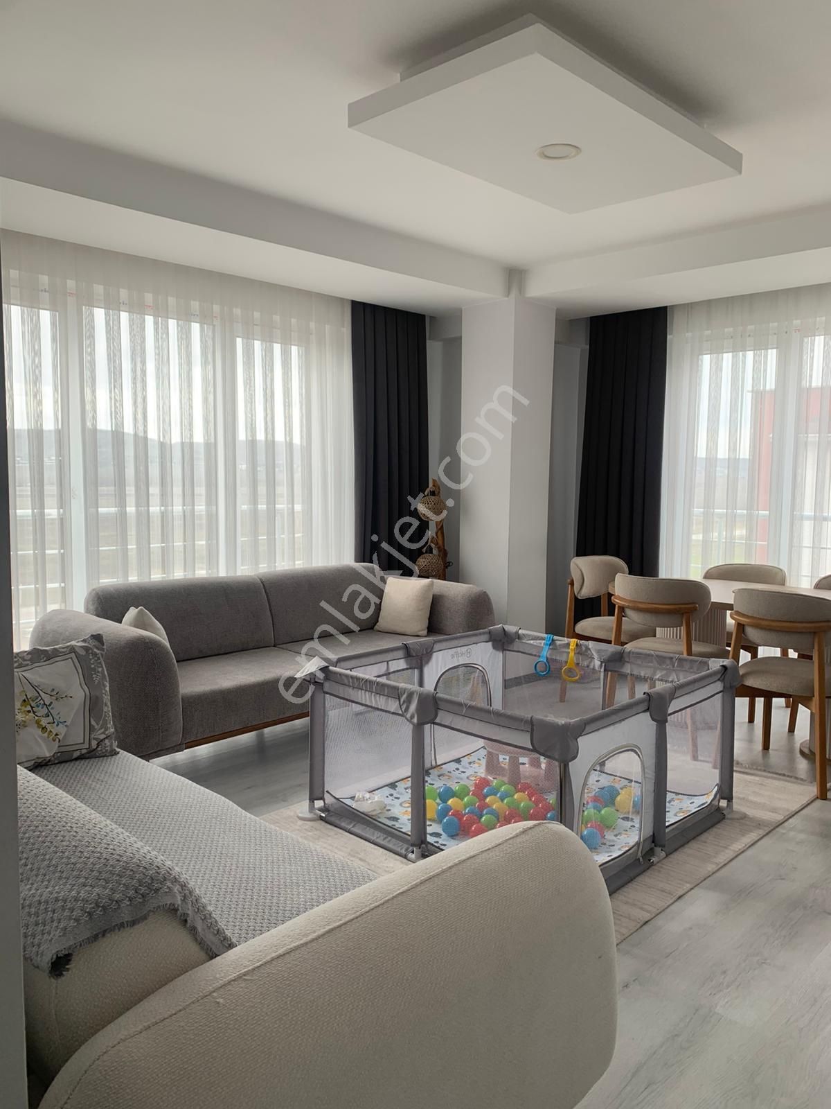 Conker Sitesinte Ön Cepheli Geniş Daire - Görsel 5