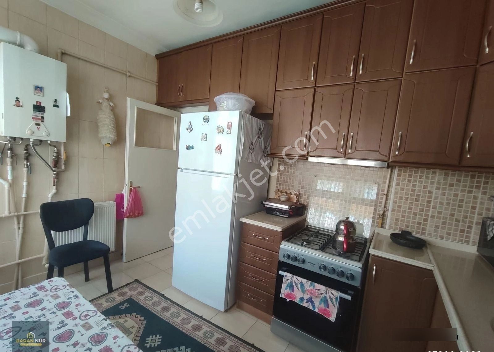 İhsaniye'de Bakımlı Geniş 3+1 Kiralık Daire Eşyasız - Görsel 7
