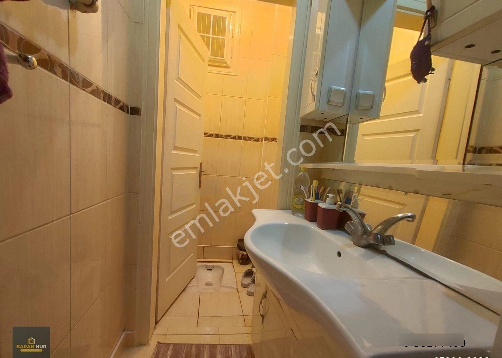 İhsaniye'de Bakımlı Geniş 3+1 Kiralık Daire Eşyasız - Görsel 17