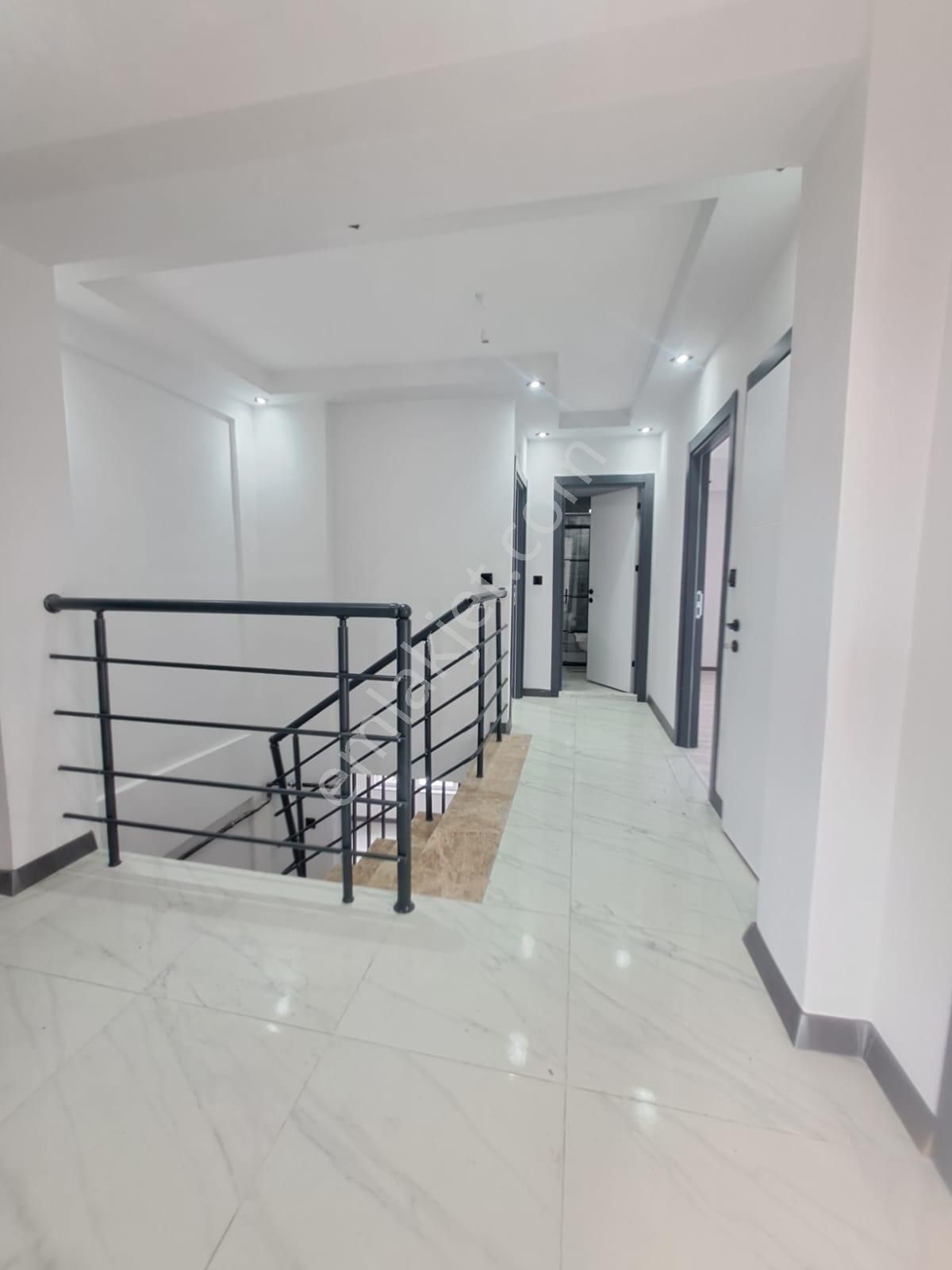 ☀️🏠 Satılık 4+1 Lüks Dubleks Daire • 186 M2 • Çift Cephe • Ebeyen Banyolu + Kiler ☀️🏠 (d275) - Görsel 12