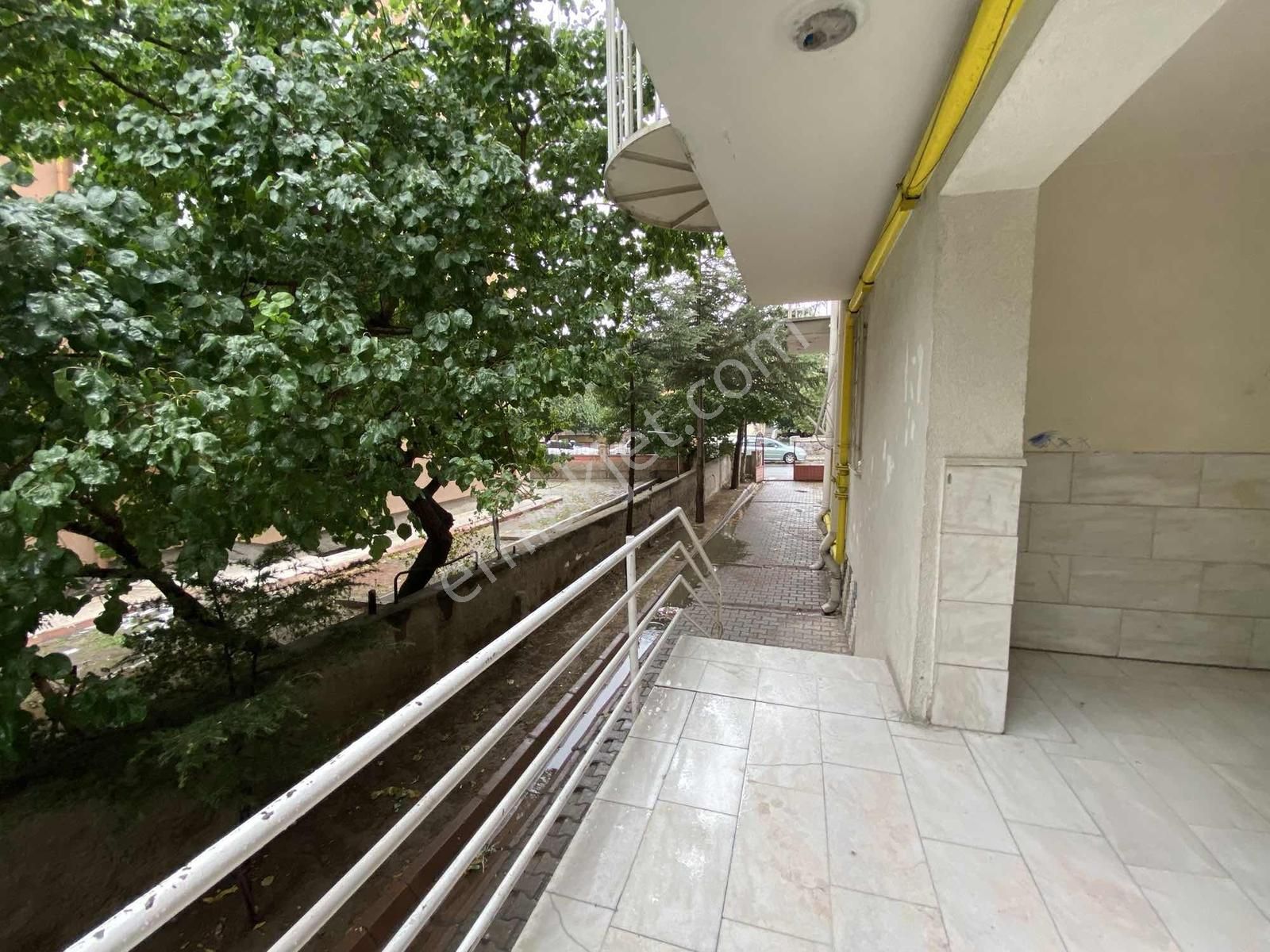 Fetanet Emlaktan Esenyurtta Kombili Asansörlü 3+1 Odalı Kiralık - Görsel 4