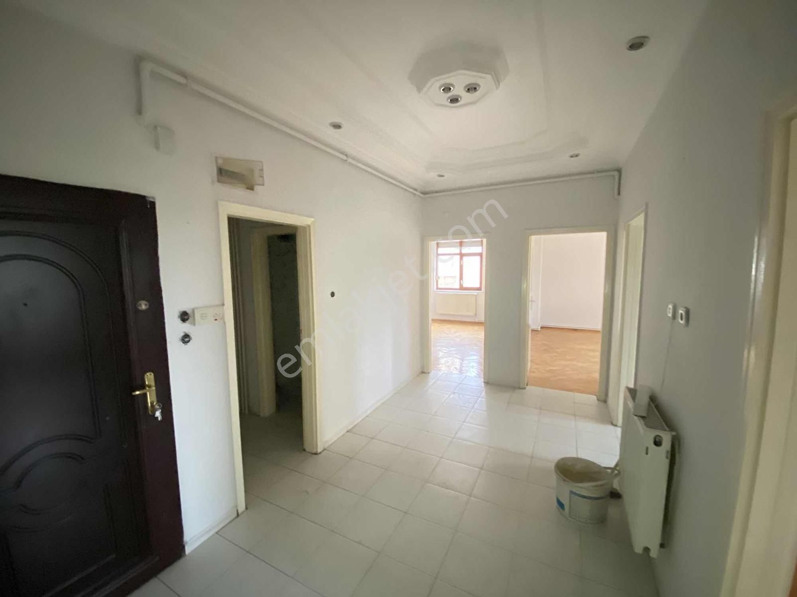 Fetanet Emlaktan Esenyurtta Kombili Asansörlü 3+1 Odalı Kiralık - Görsel 9