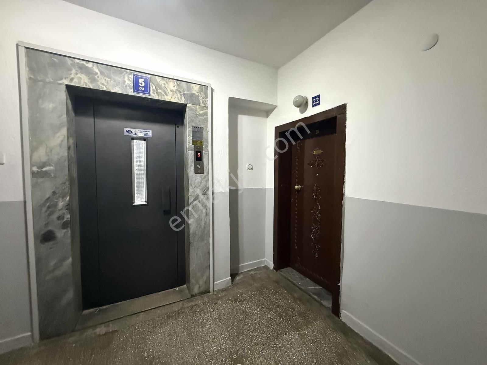 Fetanet Emlaktan Sivas Caddesinde Ara Kat Geniş Satılık Daire - Görsel 5