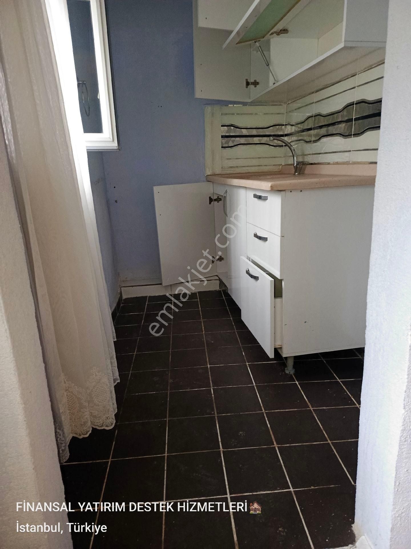 Ümraniye Tepeüstü Tavukçuyolu Caddesi Üzerinde Metro Yürüme Mesafesi Yabancı Ya Uygun Kiralık - Görsel 9