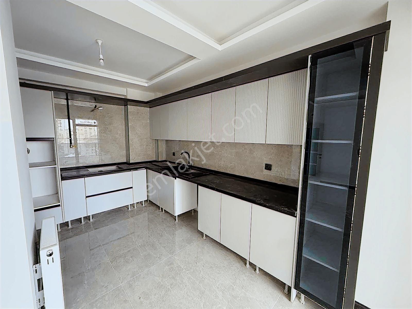 Fetanet Emlaktan Y.beyazıt Sıfır 3+1 Odalı Lüks Daireler - Görsel 16