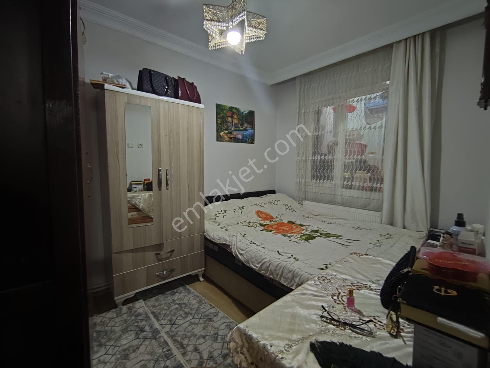Turgutlu Satılık Altay Mah 130m2 4. Kat 3+1 Oda Doğalgazlı Balkonlu Temiz Daire - Görsel 5