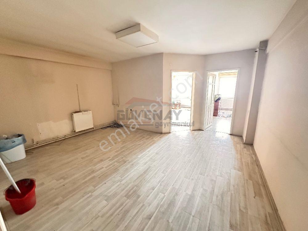 Güvenay - Çorum Gazi Caddesi Üzeri'nde Satılık Ofis!