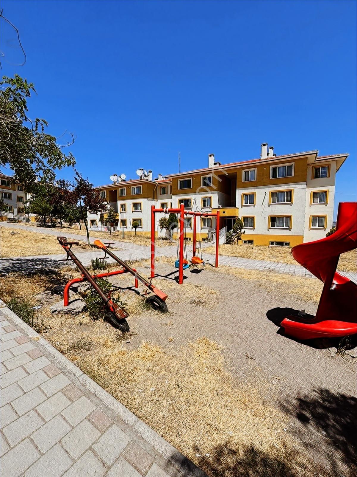 Sarıköy Belediyesi Toki'de Ara Kat Doğalgazlı 2+1 Satılık Daire - Görsel 7