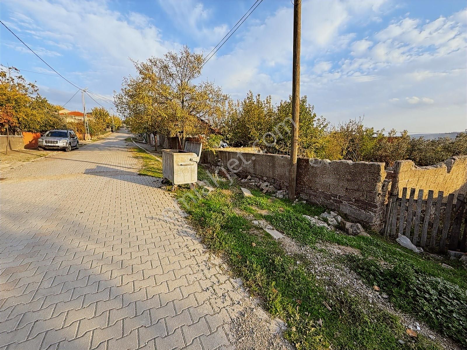 **çift Yola Cepheli 527 M2 Arsası Bulunan Satılık Müstakil Ev** - Görsel 17