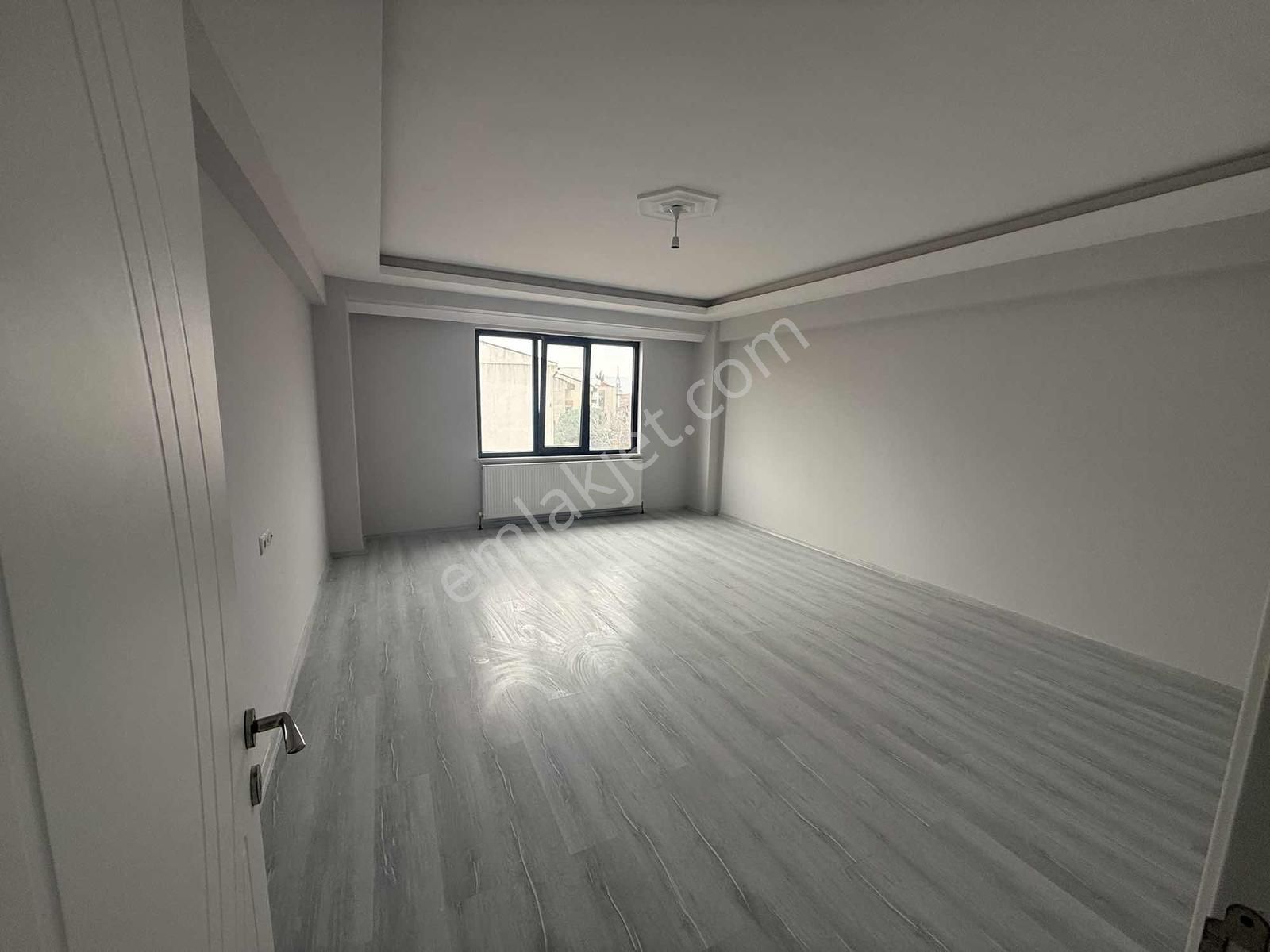 *şehir Merkezinde - Sıfır 3+1 Ebevenyli - Açık Balkonlu 140m2* - Görsel 15