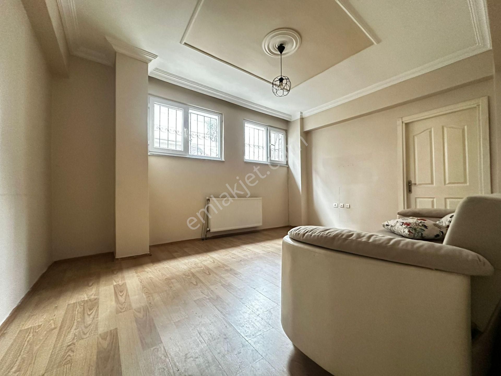 Litros'tan Fatih Mahallesi 2+1 Kiralık Bahçekatı 70m² Daire