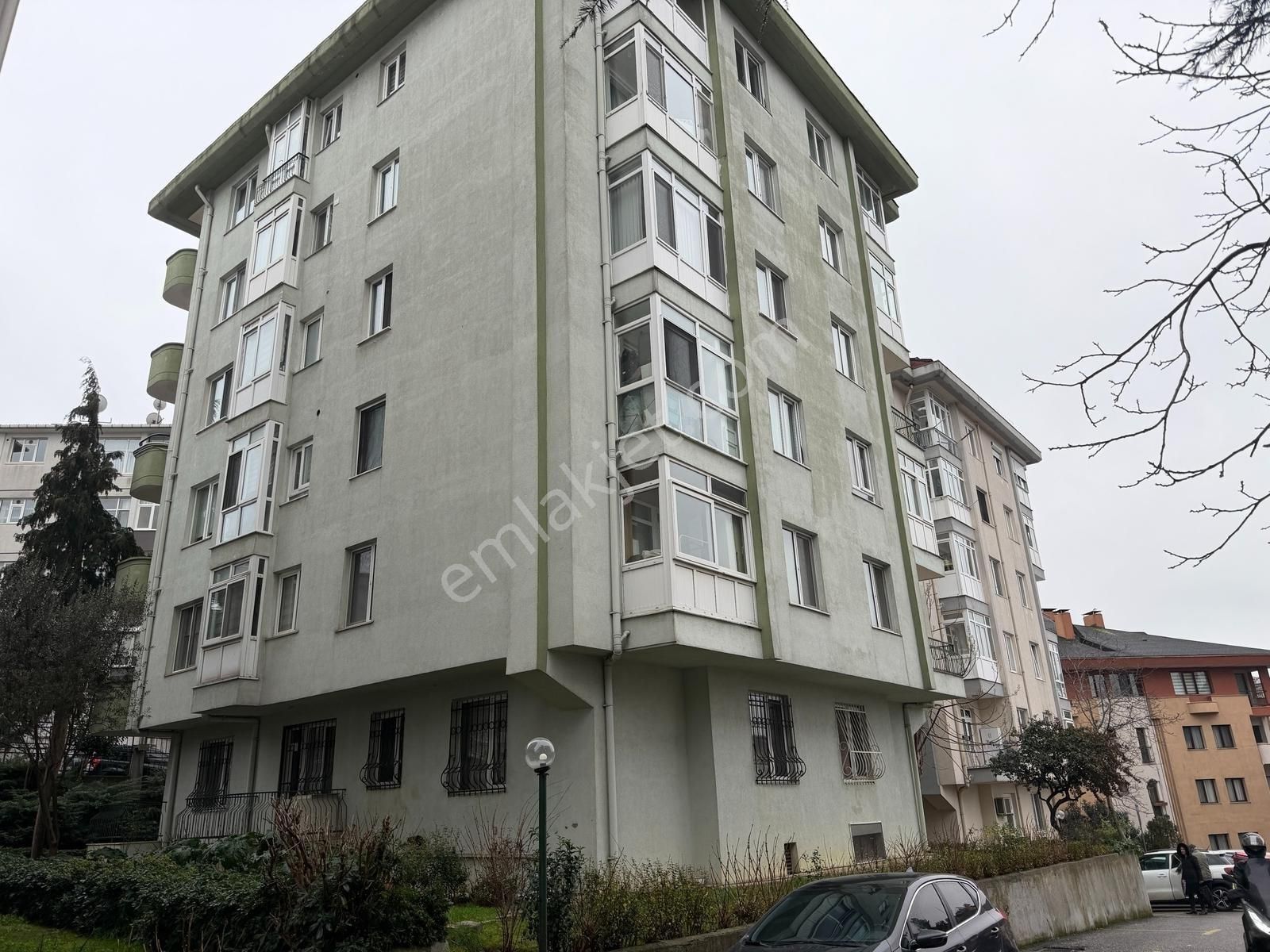Etiler 4+1 Dublex Bakımlı Site İçinde Kiralık Daire