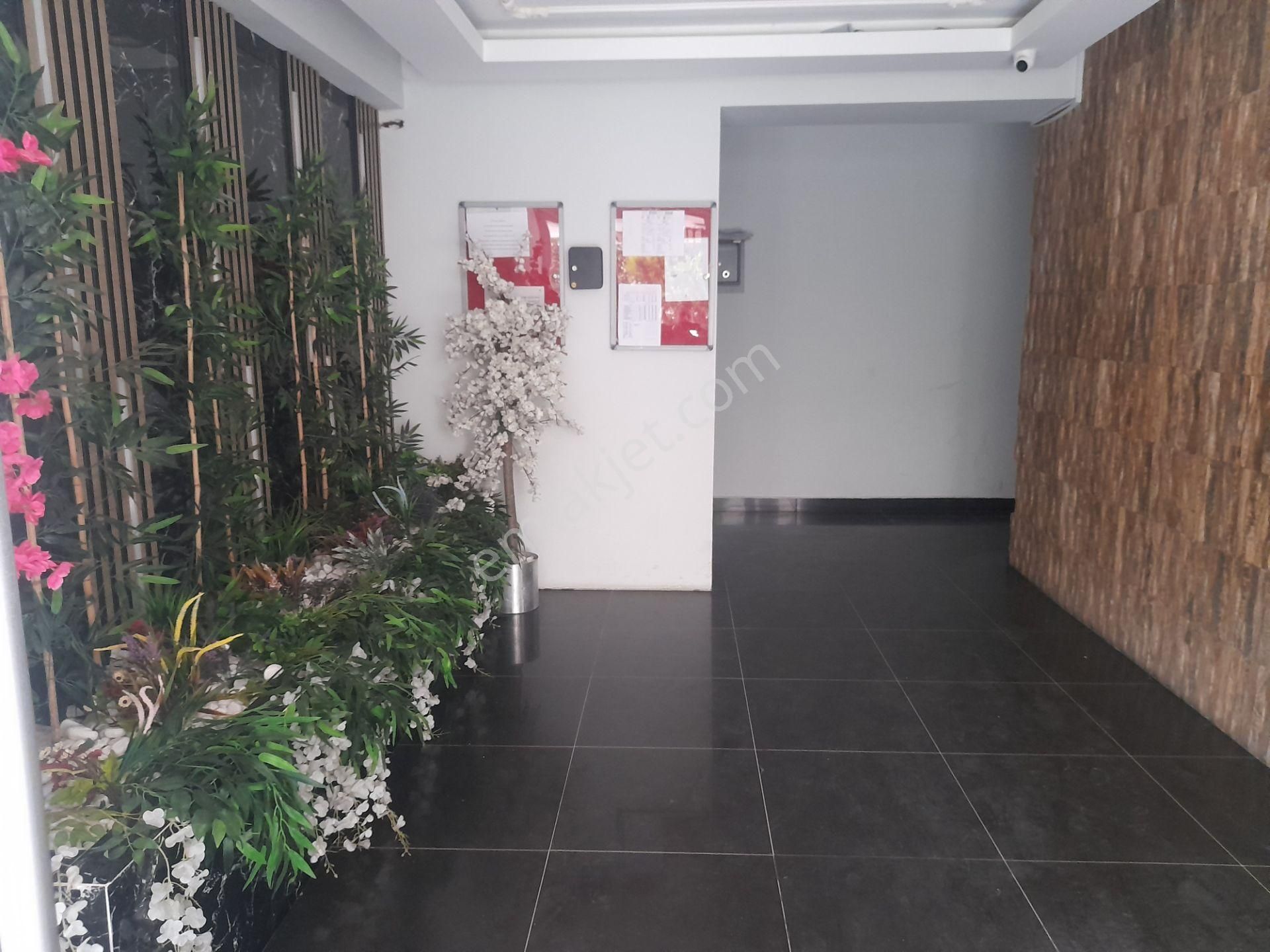 Esenyurt Metrobüse Yakın Konumda Kiralık 1+1 Eşyalı Daire - Görsel 16