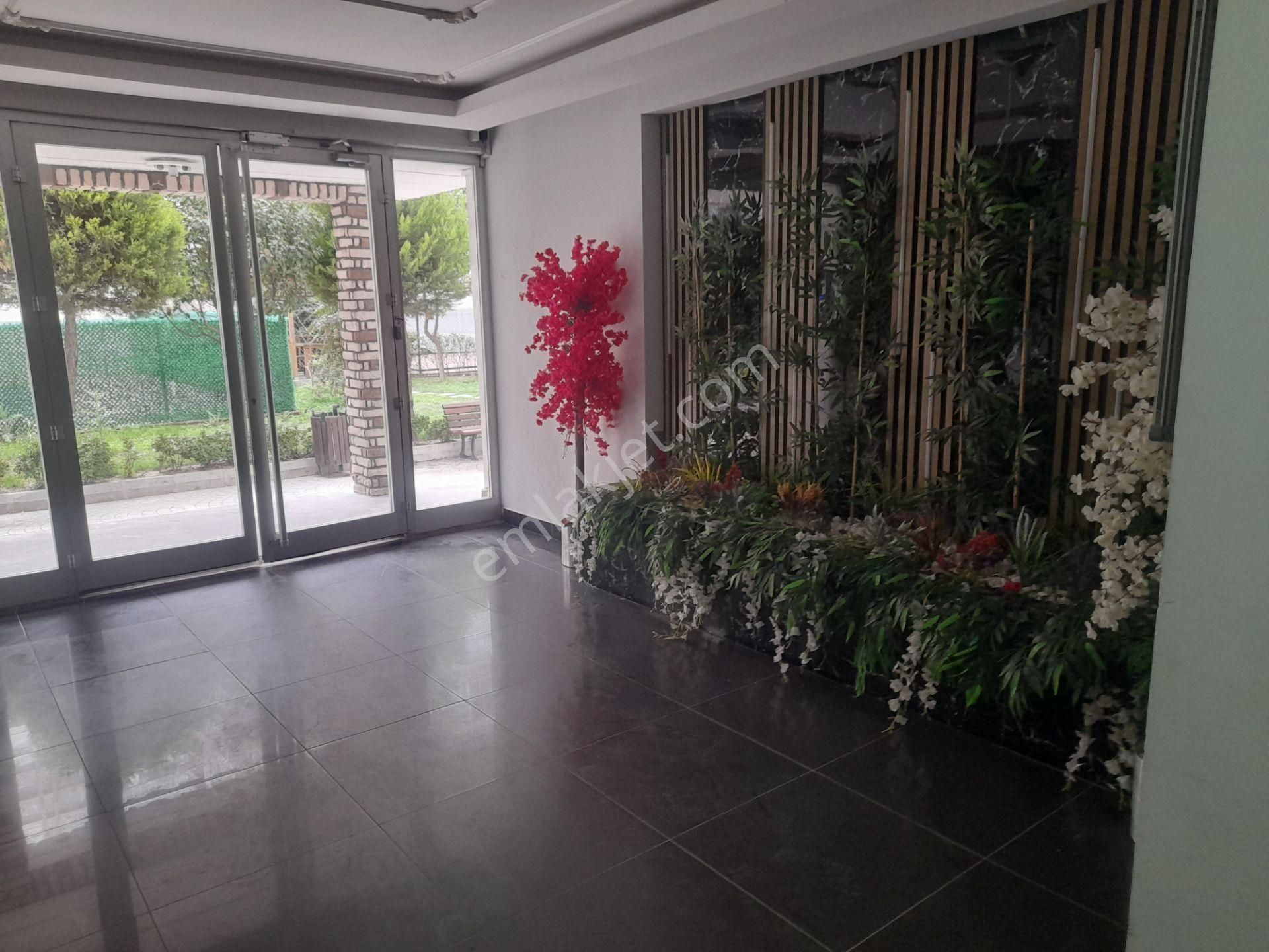 Esenyurt Metrobüse Yakın Konumda Kiralık 1+1 Eşyalı Daire - Görsel 15