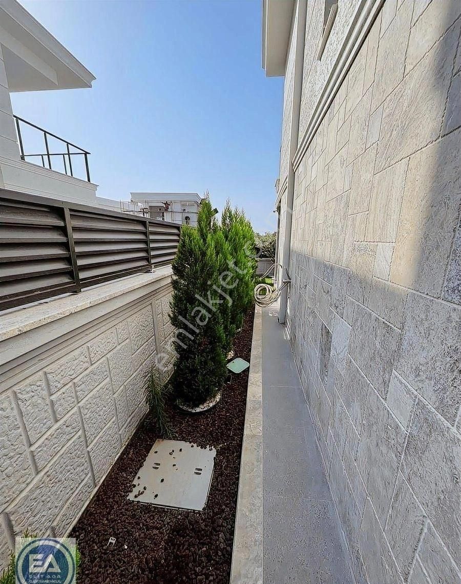 Davutlar Da Müstakil Özel Havuzlu 3+1 Sıfır Lüks Villa - Görsel 19