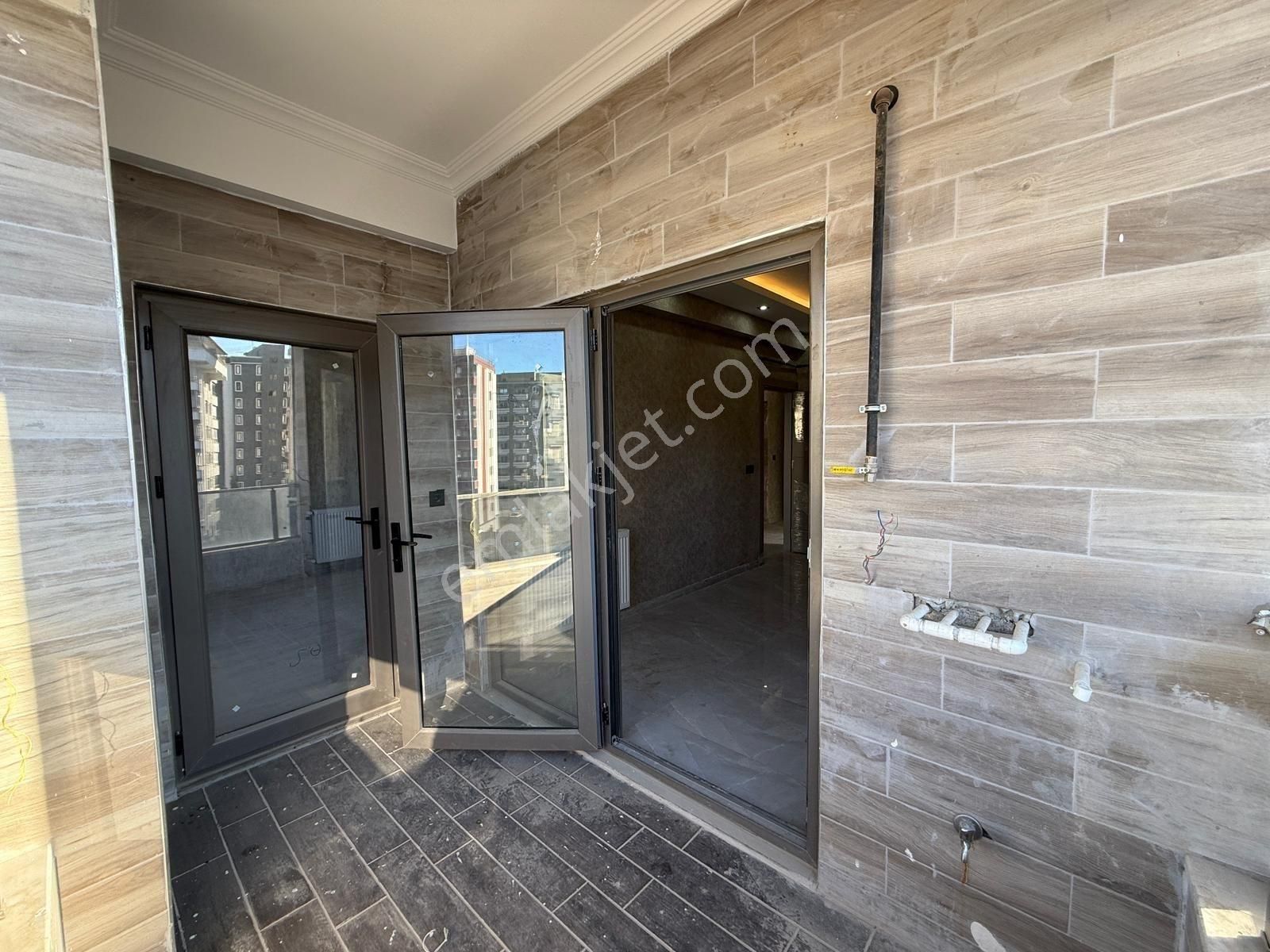 Ulaş Emlaktan Batıkent Mem Koleji Yanı Sıfır 2+1 Daire - Görsel 24