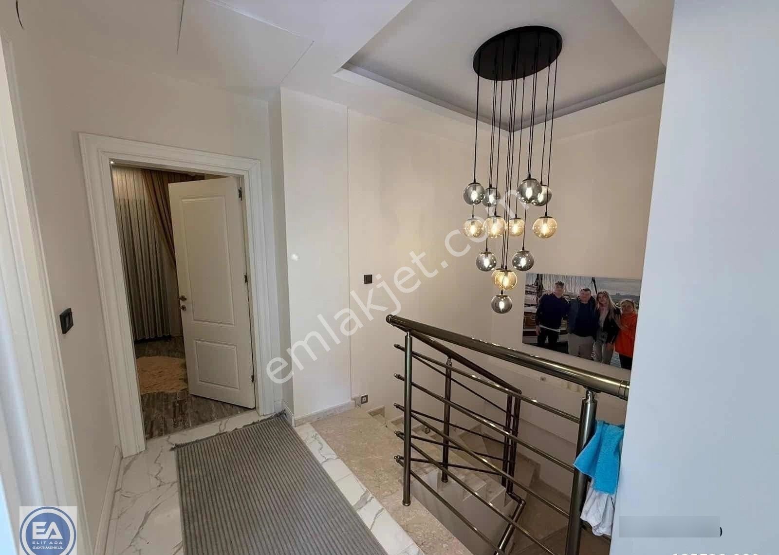 Davutlar Da Havuzlu Site İçerisinde Full Eşyalı Villa - Görsel 13