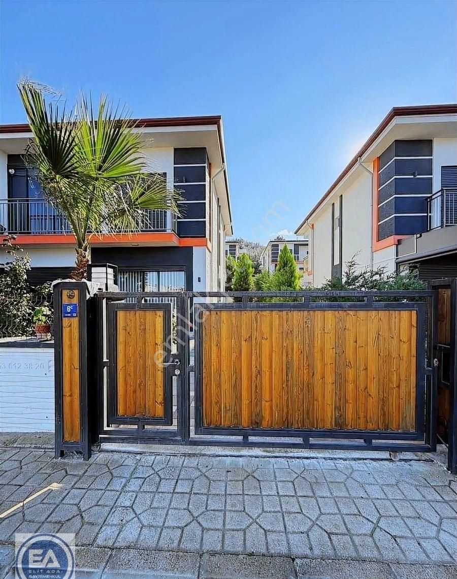 Davutlar Da Havuzlu Site İçerisinde Full Eşyalı Villa - Görsel 6