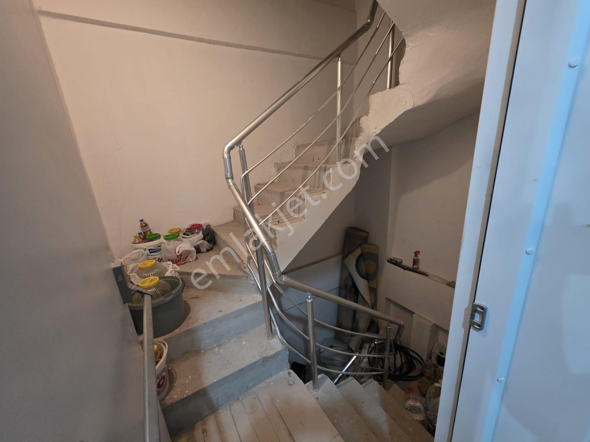 Cm Emlaktan Selçuk Mah. F.s.m Camisine Yakın Zemin Üstü 1. Kat Satılık Daire - Görsel 22