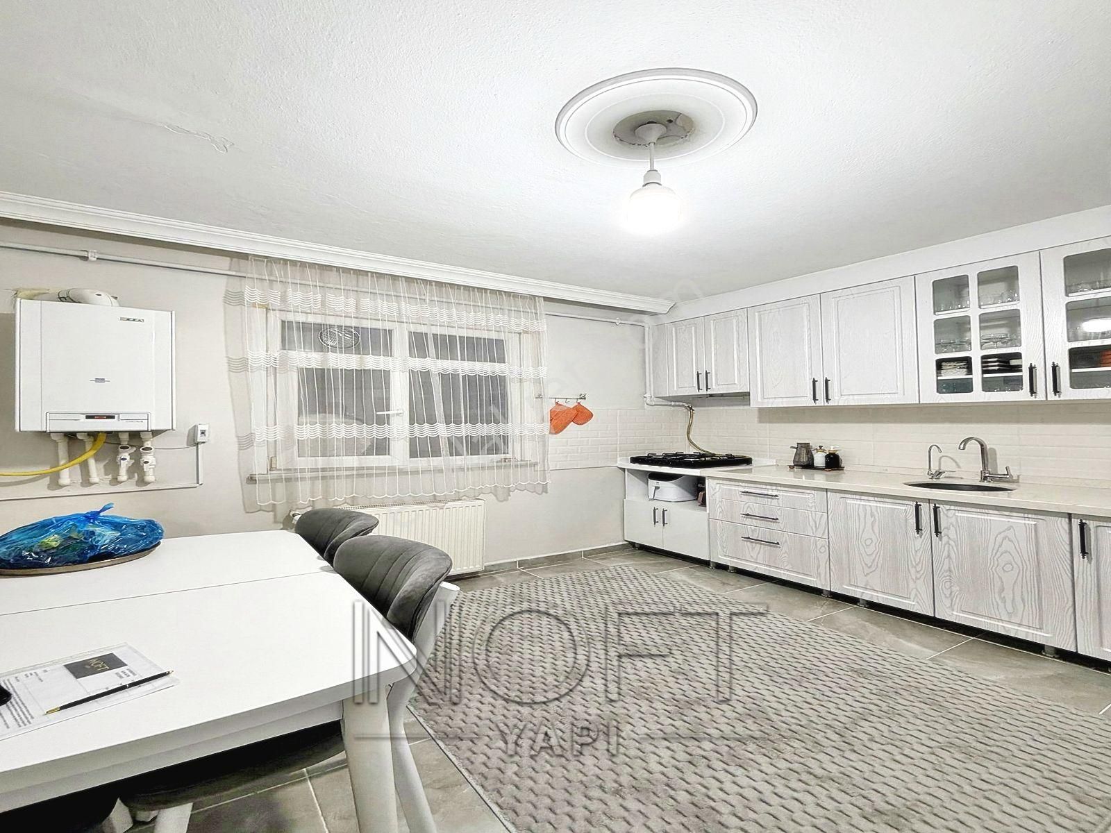 Esenyurt Kıraç Şehitler Mahallesi 2+1 110 M² Satılık Kelepir Daire Tek Daire Üzeri 3.kat Full Dekor