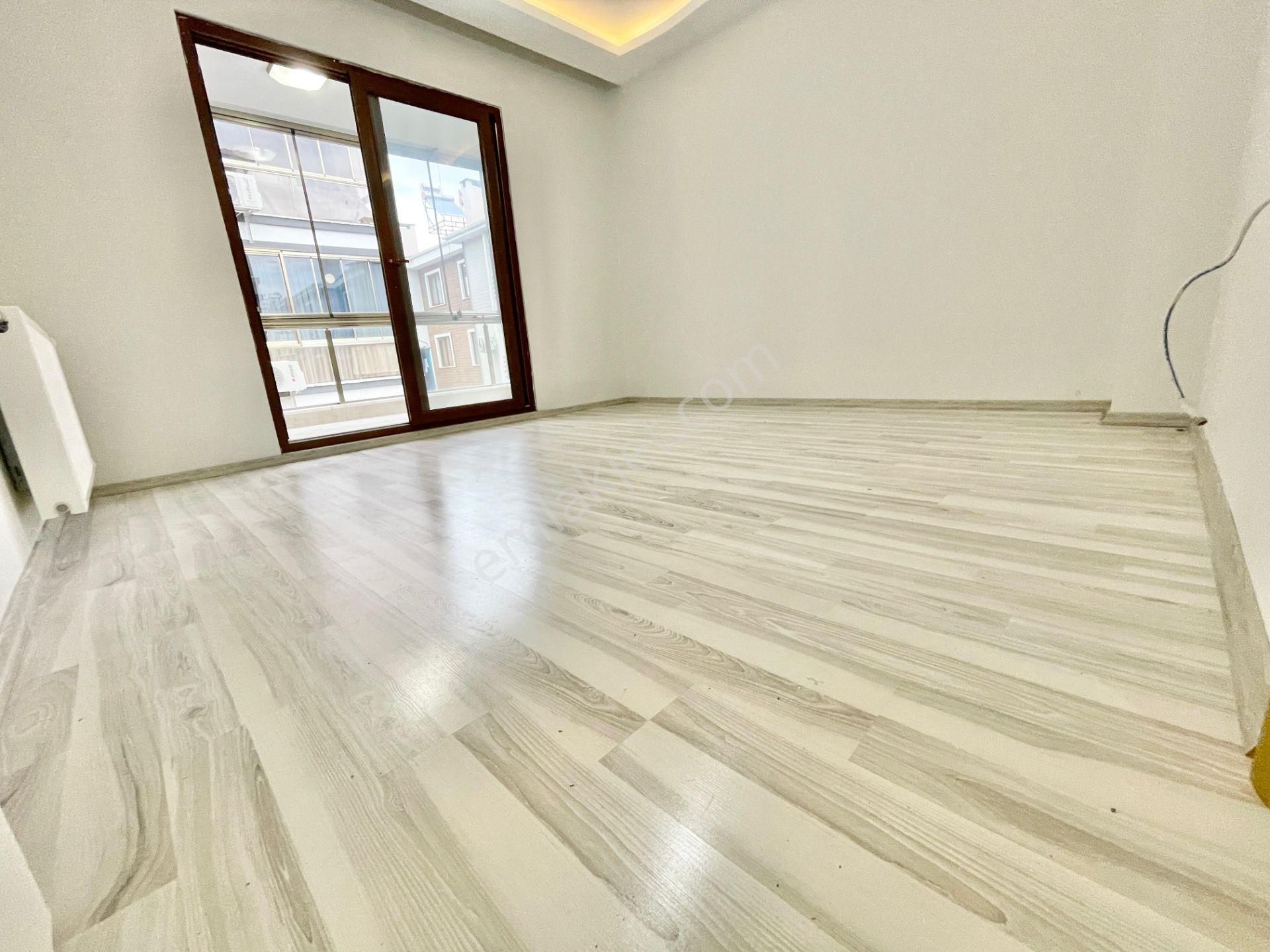 Berkay Demirel'den Altınkumda Lüks Tasarımlı Geniş Balkonlu 2+1 Daire - Görsel 26