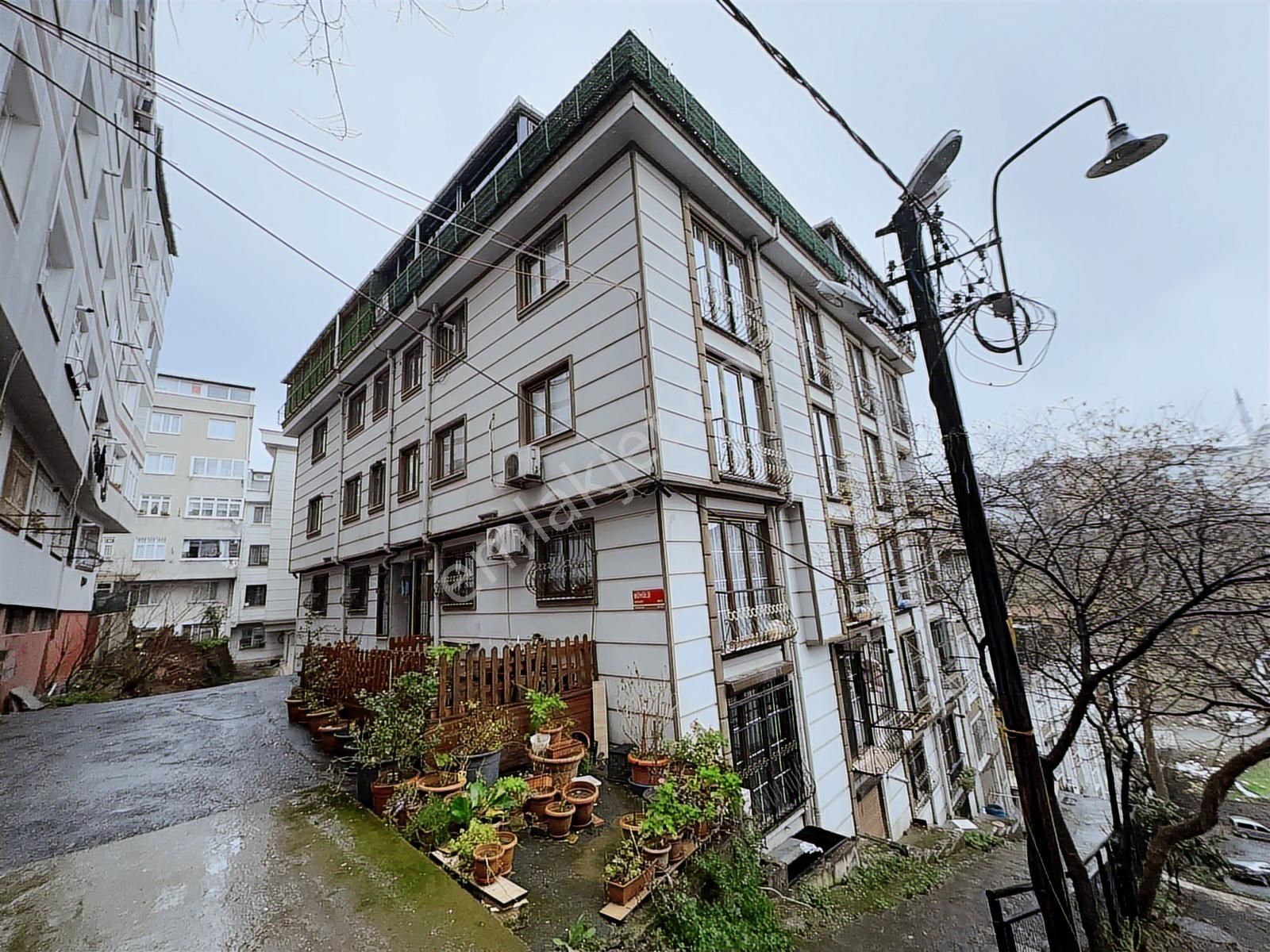 Eyüp Rami Yenimahalle Palabıyık Sokak 75m² 2+1 Kiralık Daire