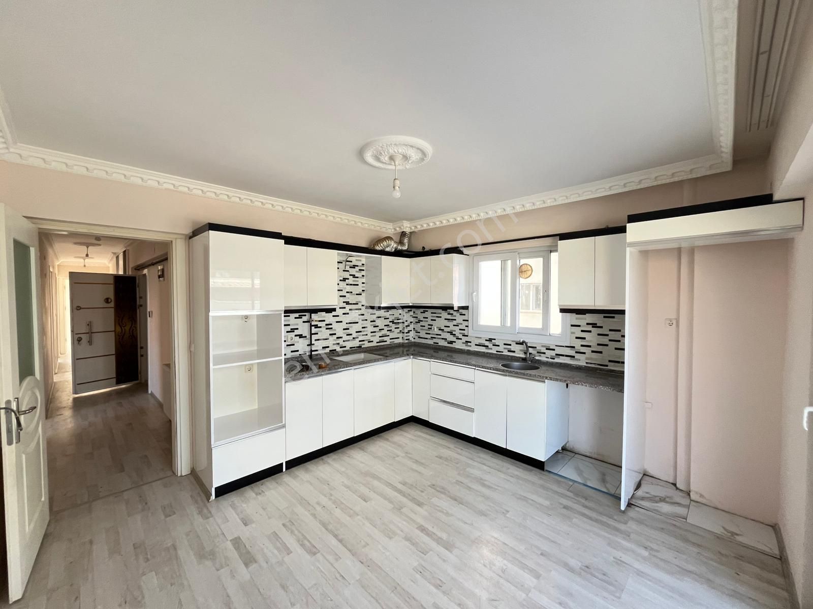 Yeşil Mahalle De Kiralık 3+1 Doğalgazlı Daire ! ! ! - Görsel 12