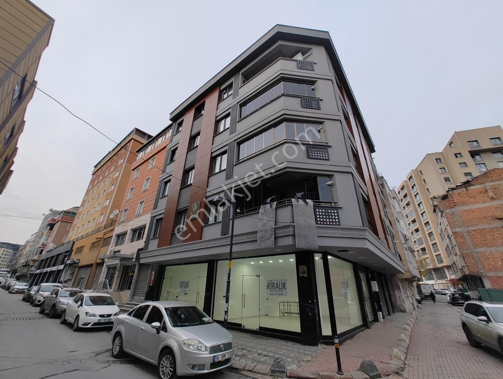 Molla Team'den Zeytinburnu Seyitnizamda Satılık Dükkan 130 M²