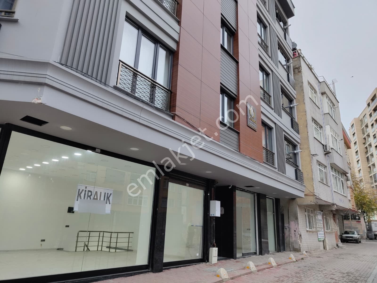 Molla Team'den Zeytinburnu Seyitnizamda Satılık Dükkan 130 M² - Görsel 3