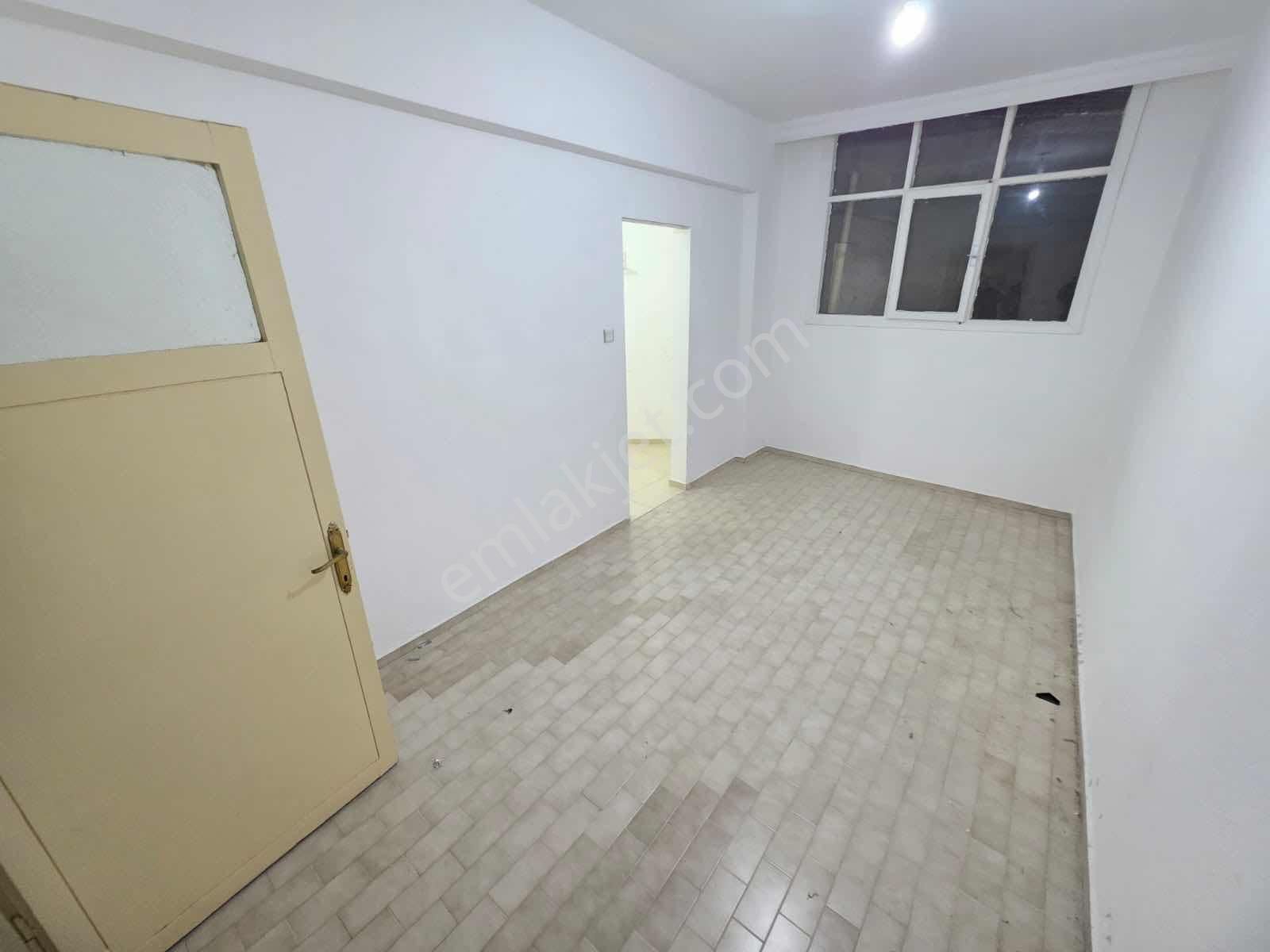 Marvera 'dan Tepe Mah. 2+1 Kapalı Mutfak Ara Kat Daire - Görsel 18