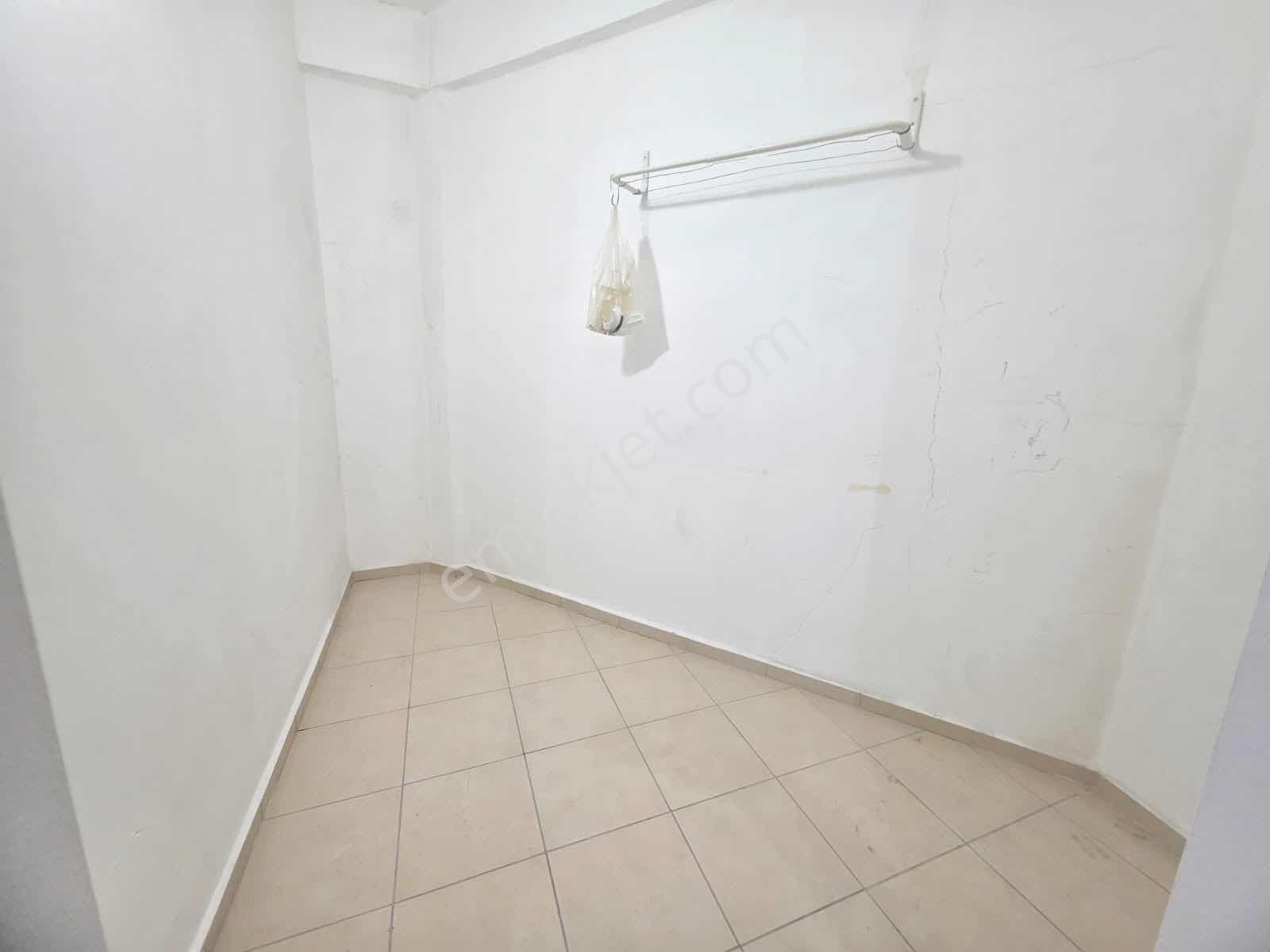 Marvera 'dan Tepe Mah. 2+1 Kapalı Mutfak Ara Kat Daire - Görsel 10