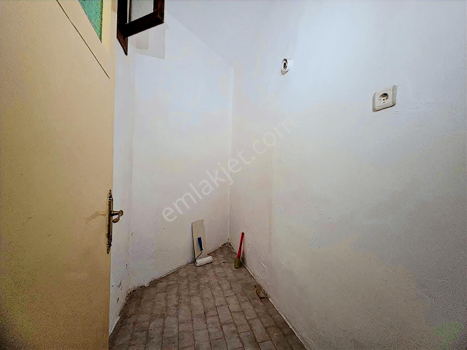 Marvera 'dan Tepe Mah. 2+1 Kapalı Mutfak Ara Kat Daire - Görsel 16