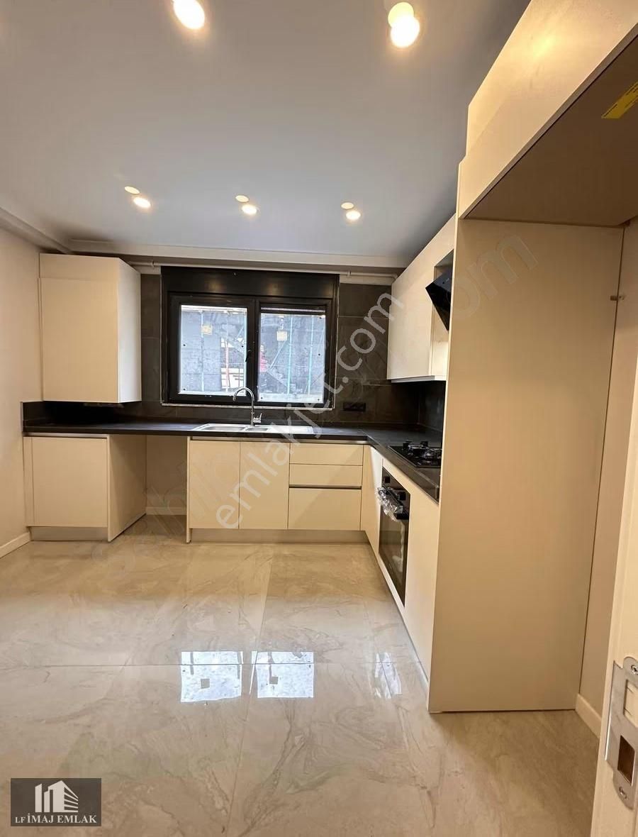 Göztepe Minibüs Caddesi 3+1 Sıfır Bina Balkon Ebeveyn - Görsel 2
