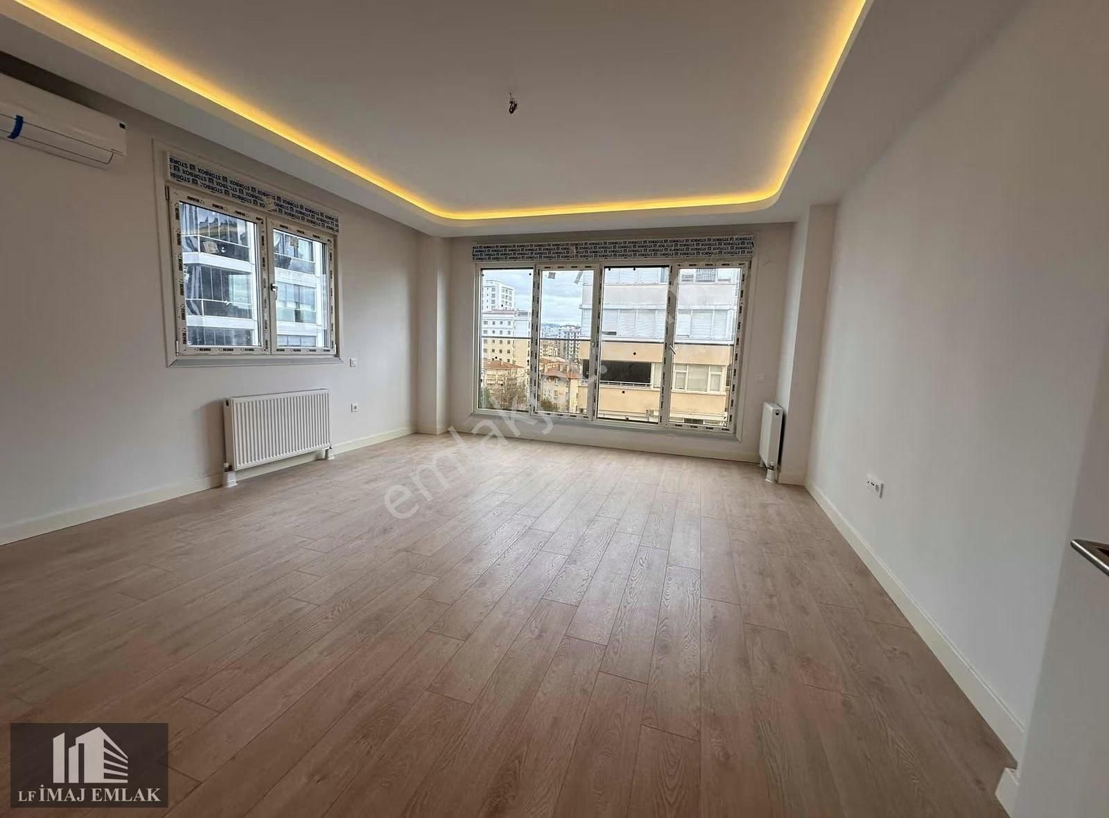 Çatalçeşmede 3+1 Sıfır Bağdat Cad 3.bina Balkon Ebeveyn