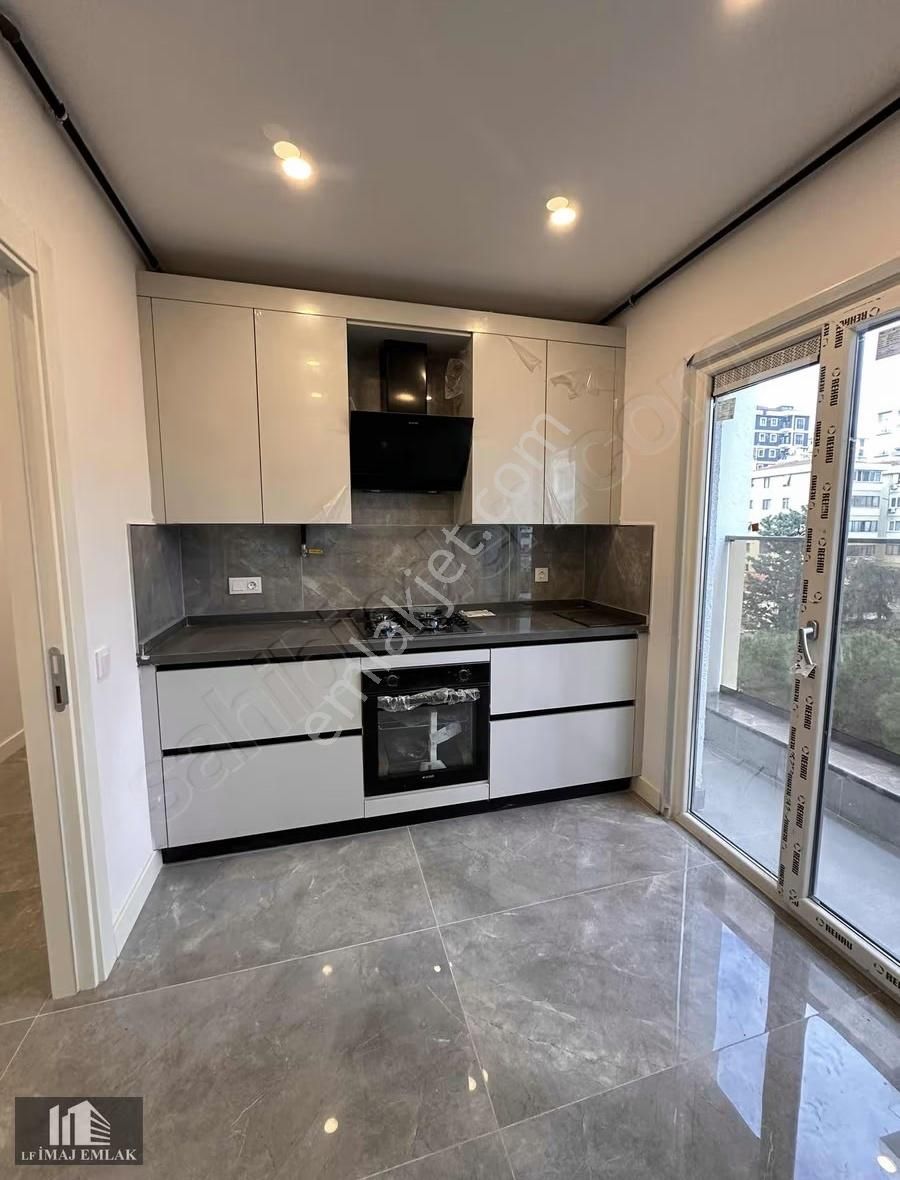Çatalçeşmede 3+1 Sıfır Bağdat Cad 3.bina Balkon Ebeveyn - Görsel 11