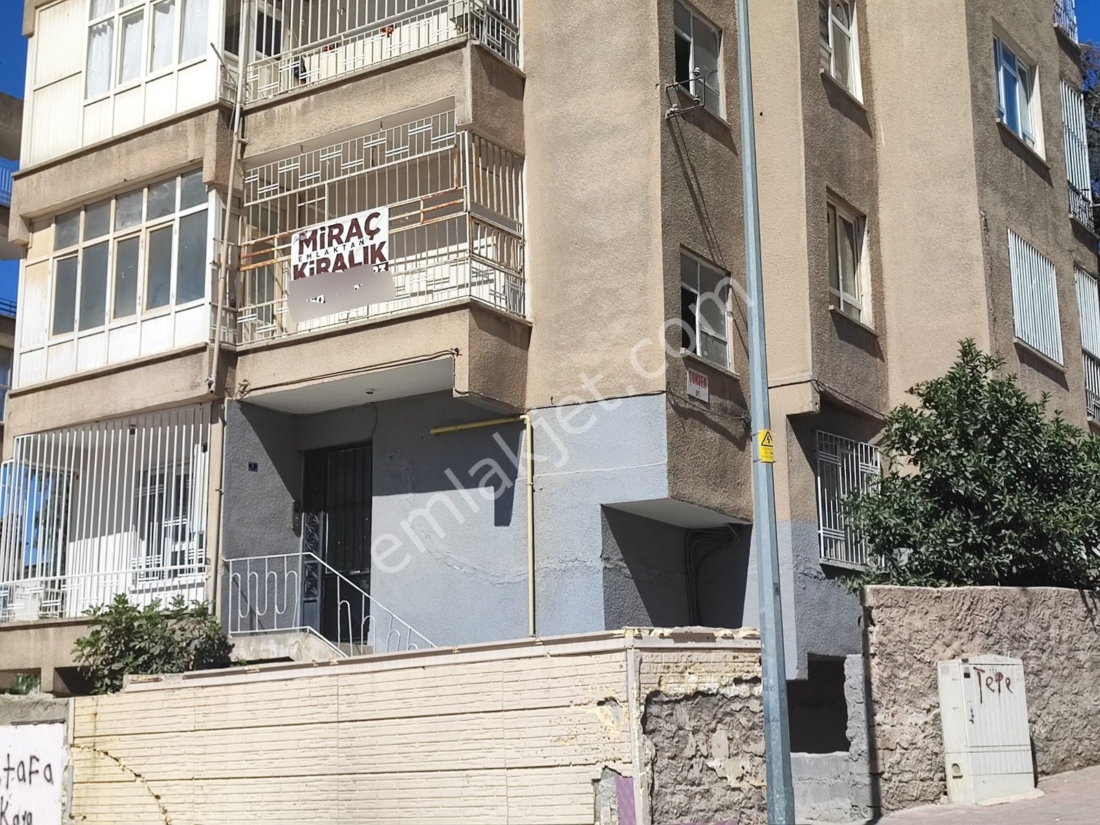 Haliliye Merkezi Konumda Aile Binası 2+1 Kiralık Daire