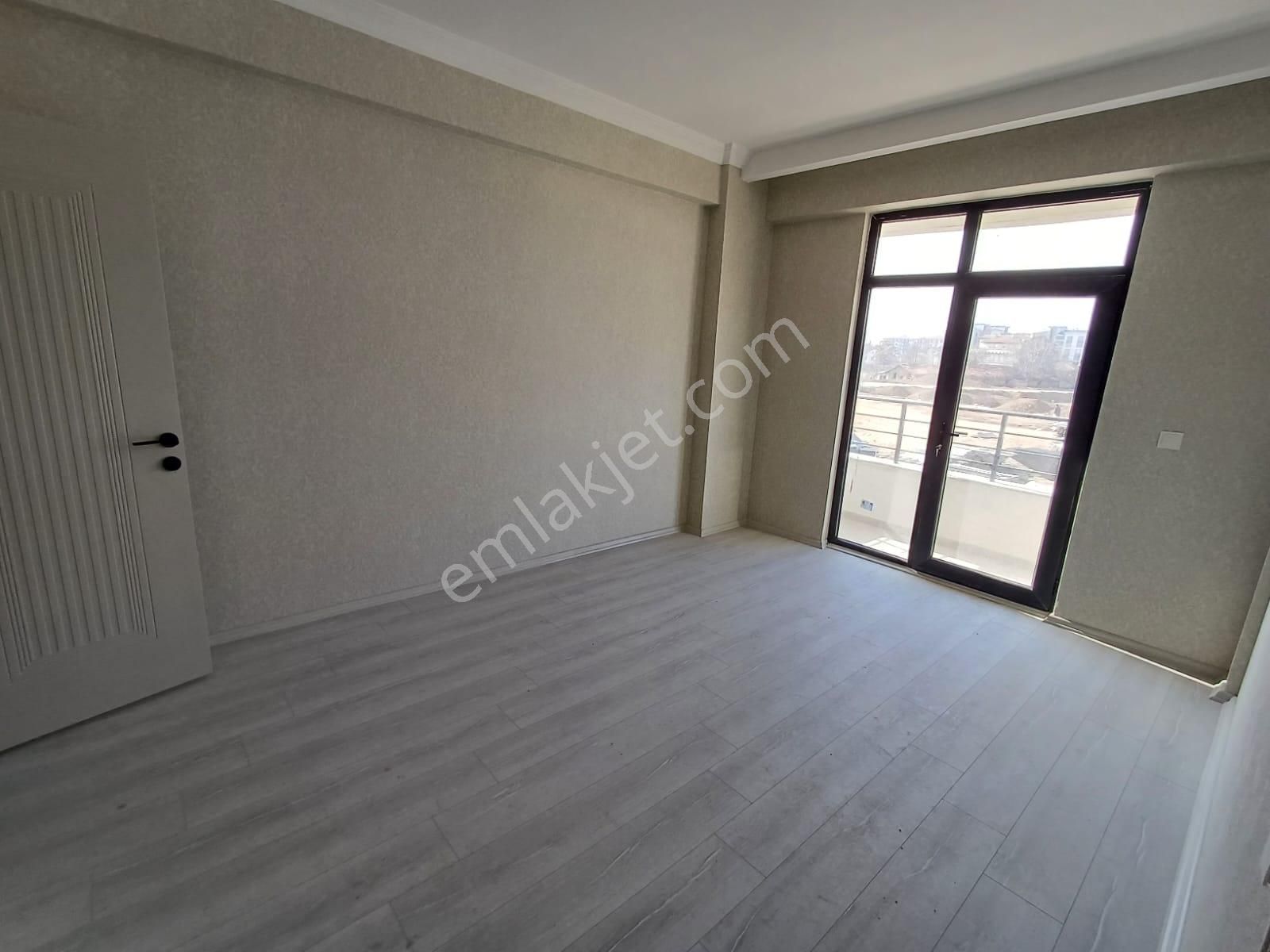 Emrah Çiftci'den Karatay Gaziosmanpaşa Mah.fatih Karakolu Civarı Satılık 3+1 Sıfır Daire - Görsel 14