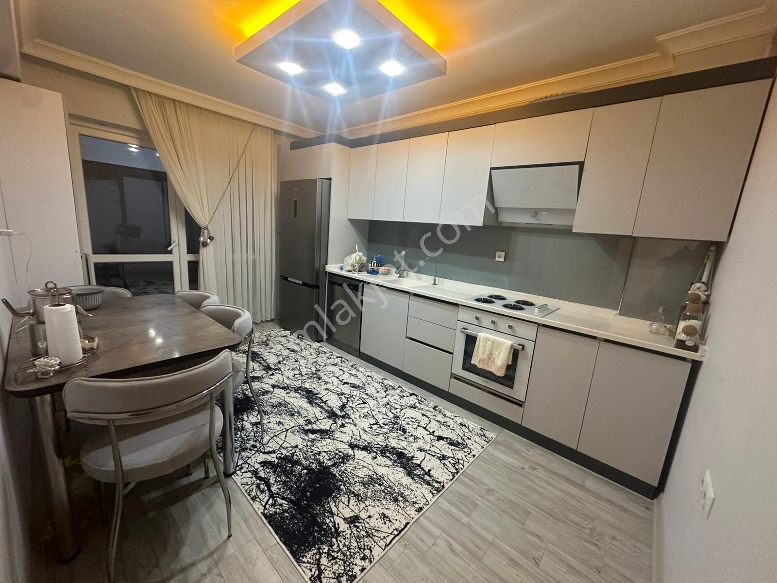 Altınköy Köy Park Yakını Asansörlü.ç.banyo 1.kat 3+1 Full Teras Balkon Anksrta Lı - Görsel 5