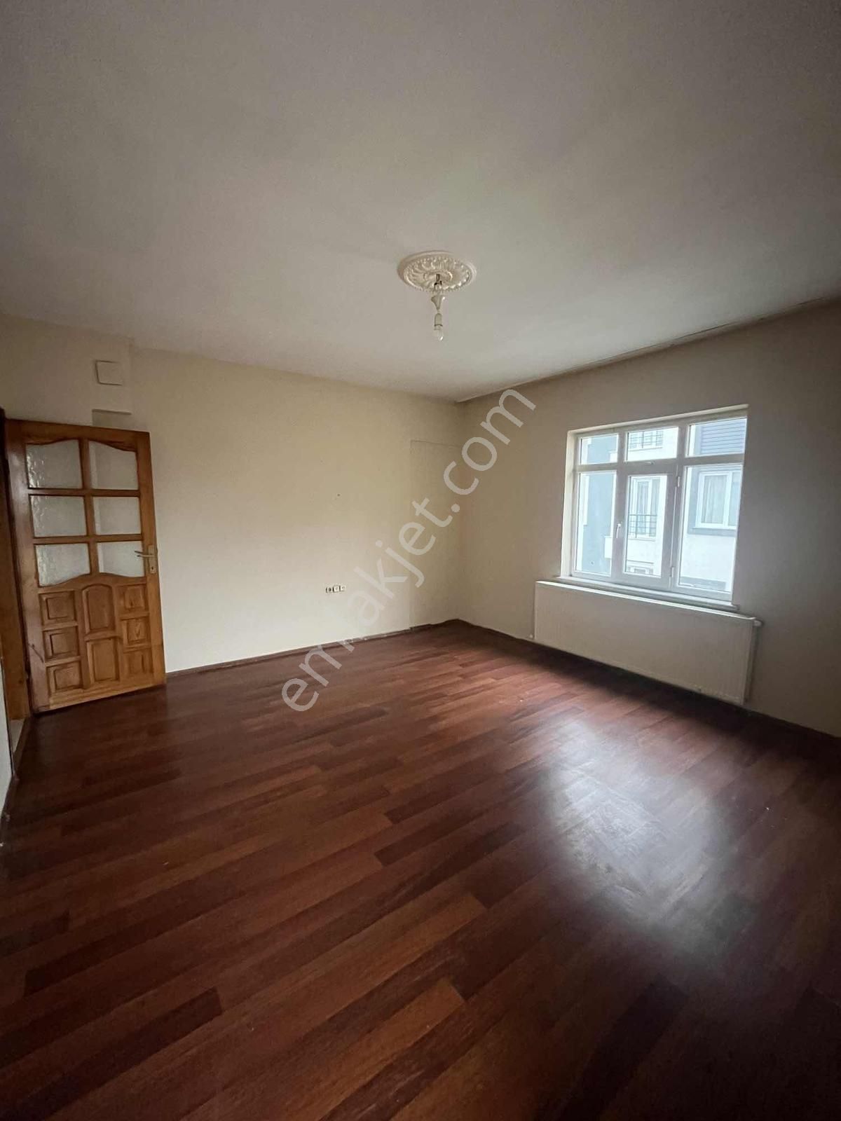 Birlik Emlak'tan Kiralık 2 + 1 Daıre