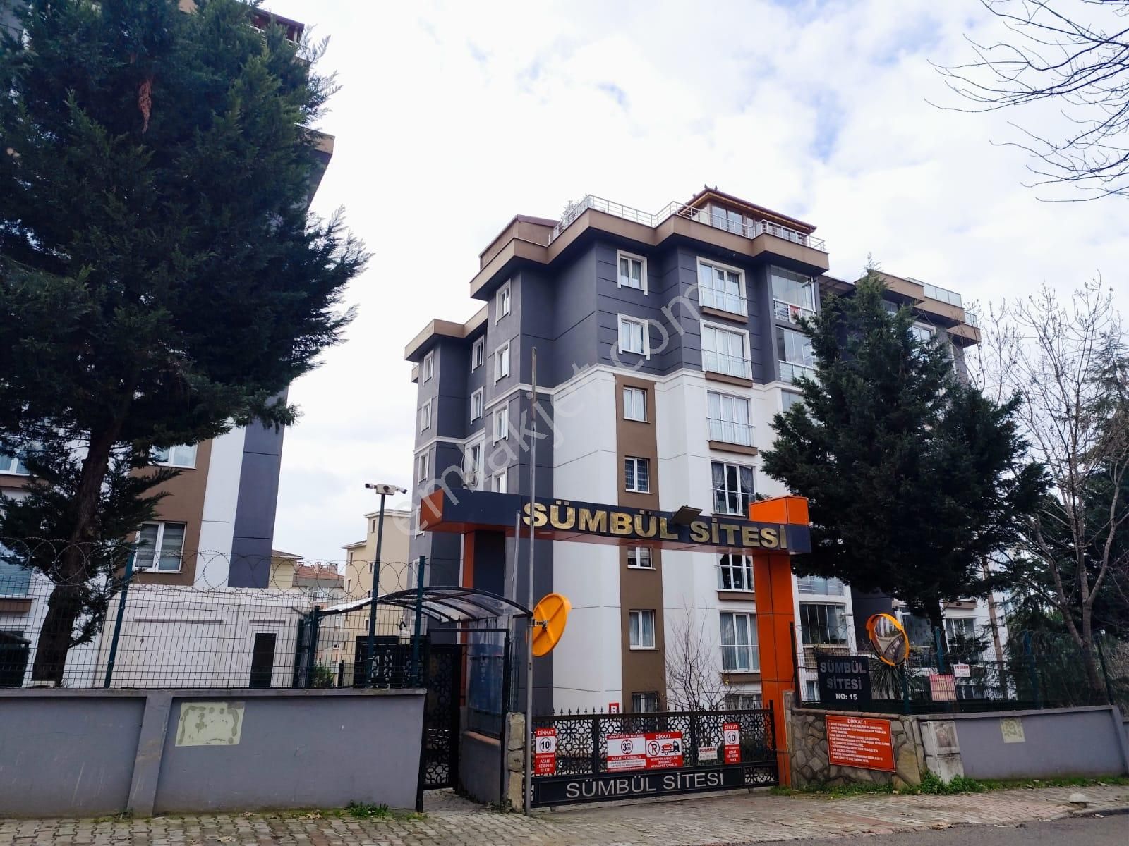 Mertcan Dan Gümüşpınar Mah Site İçi Kredi Limitsiz 3+1 Arakat - Balkonlu