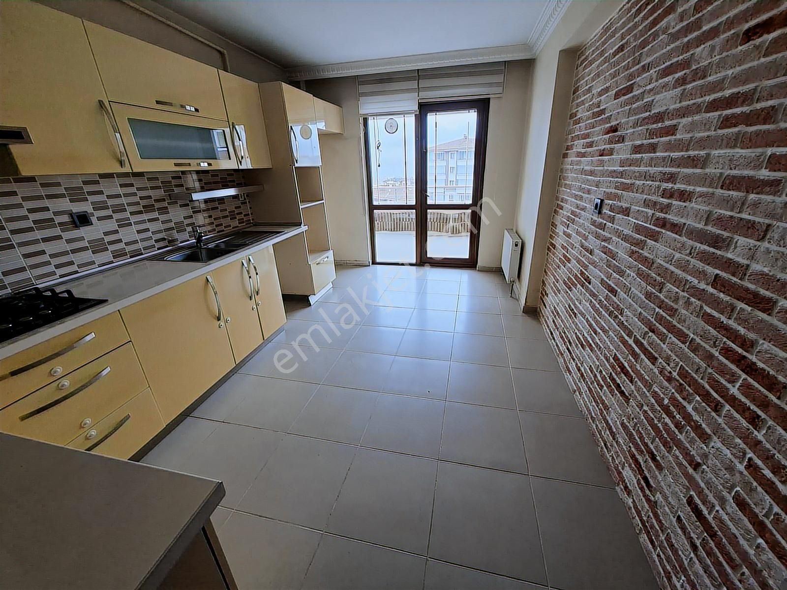 Ahiler'den Site İçerisinde 3 Oda 1 Salon Güney Cephe Katta Daire - Görsel 9