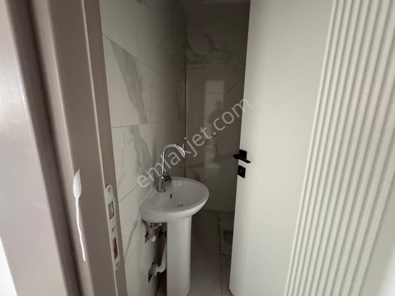 Ergani Makamdagı Mah Satılık 3+1 Sıfır Orta Kat Daire - Görsel 15