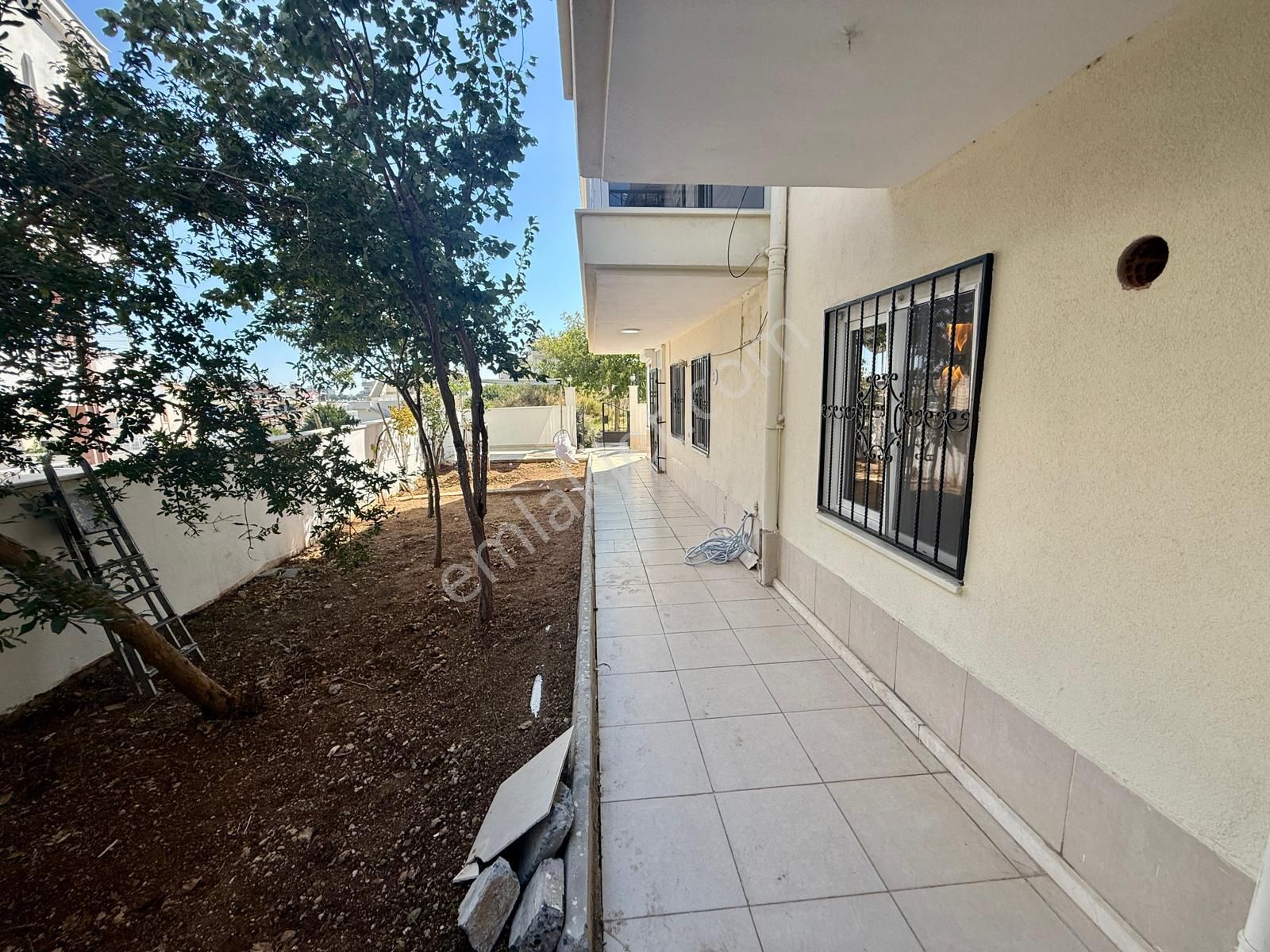 Didim Altınkum Mah. Plaja 800m Mesafede 2+1açık Mutfaklı Ön Cepheli Yüksek Girişli Dairemiz Satışda - Görsel 4